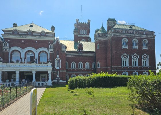 Экскурсия в замок Шереметева